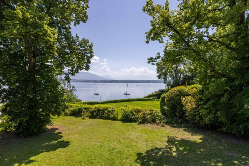 Maison d'architecte avec vue lac imprenable (1)