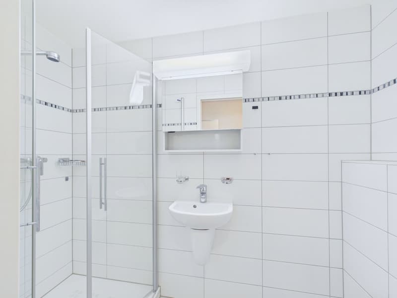 Helle und grosszügige 4.5-Zimmer-Wohnung mit Balkon im Herzen von Visp (7)