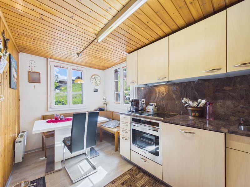 Charmantes Chalet mit Bauland und grosser Sommer-Loggia in Ergisch (5)