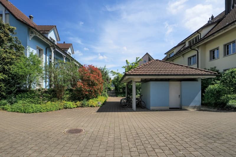 Grosszügige 3.5 (4.5) Zimmerwohnung mitten im Grünen (13)