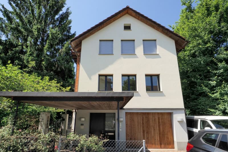 Einfamilienhaus mit Garten (2)