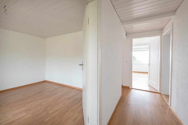Charmante 4-Zimmer-Wohnung in ruhigem 3 Familienhaus (9)