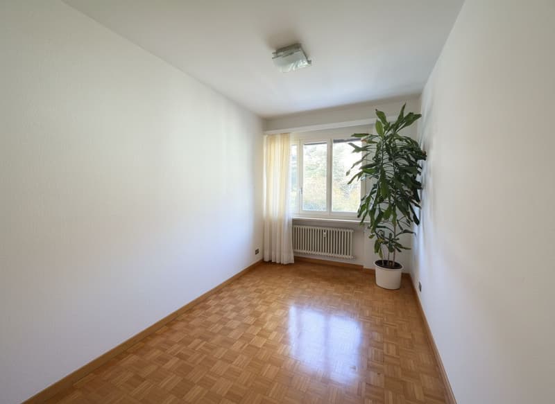 Appartement 4,5 pièces au deuxième étage, avec place de parking extérieure (6)