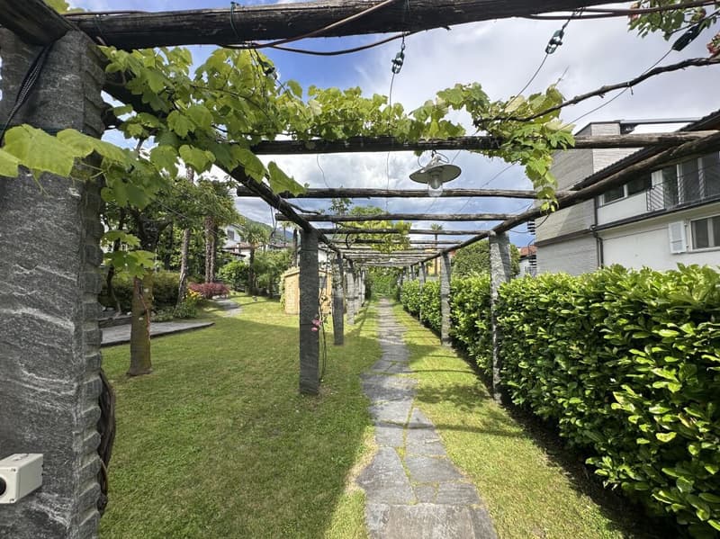 Oasis de charme : appartement vintage élégant avec jardin (16)