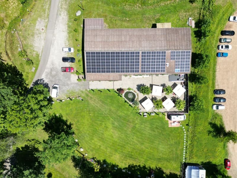 2 case plurifamiliari, 2 ristoranti, 1 piscina e ca. 25'100 m2 di terreno immersi nel verde (4)