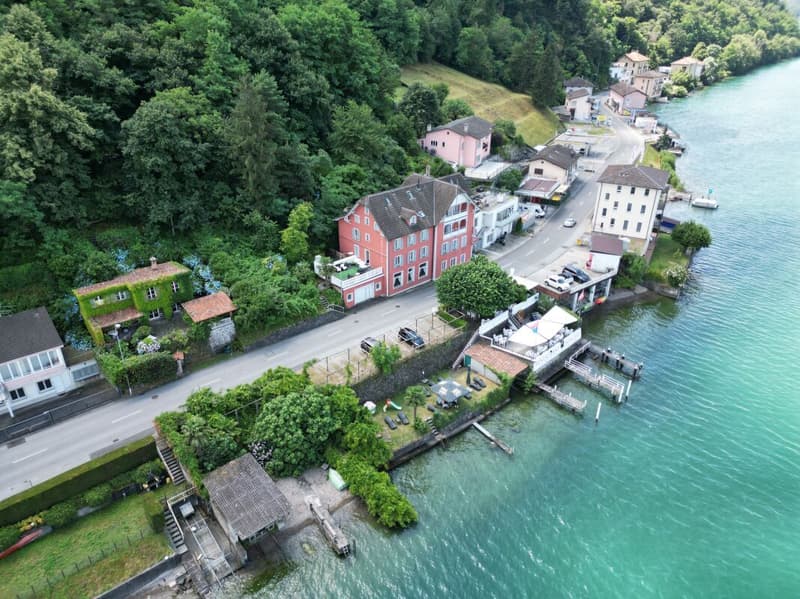 Albergo romantico al lago con spiaggia privata, ristorante e splendida vista (10)
