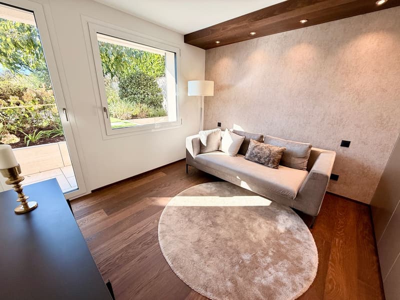 Grande Appartamento di Lusso con Ampia Terrazza e Vista Mozzafiato (8)