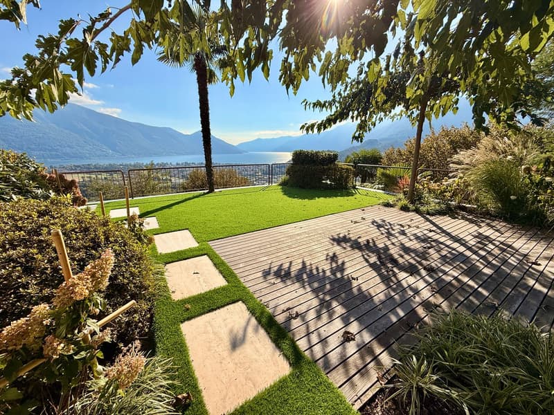 Grande Appartamento di Lusso con Ampia Terrazza e Vista Mozzafiato (9)