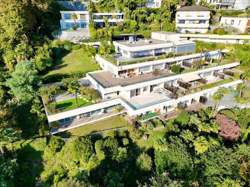 Grande Appartamento di Lusso con Ampia Terrazza e Vista Mozzafiato (10)