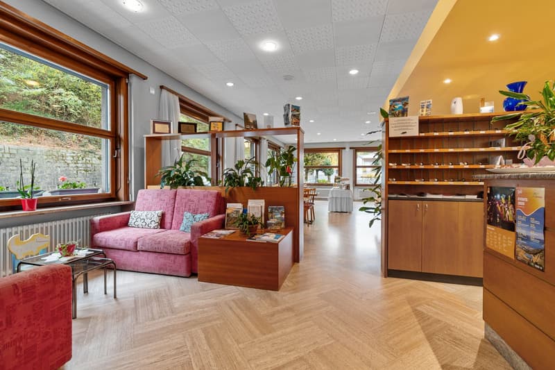 Historic hotel with restaurant, grotto, and building land – a rare opportunity in the heart of Ticino (43)