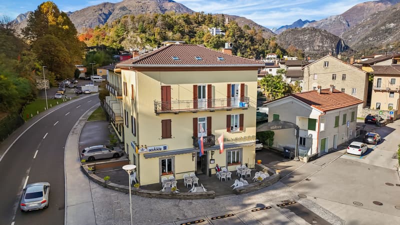 Historic hotel with restaurant, grotto, and building land – a rare opportunity in the heart of Ticino (4)