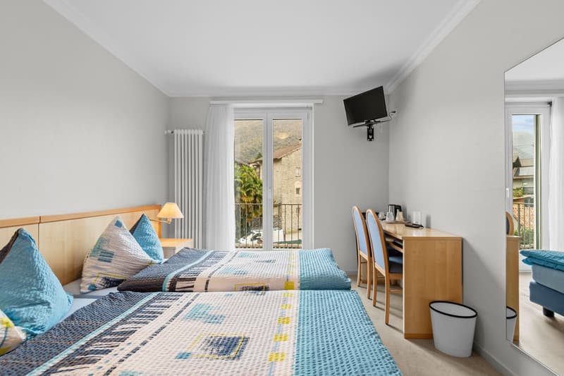 Historic hotel with restaurant, grotto, and building land – a rare opportunity in the heart of Ticino (21)