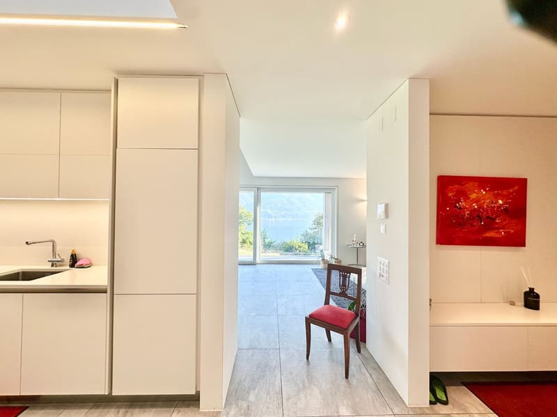 Villa Panoramica con Vista Lago e Design Unico – Via Mondacce, Minusio (14)