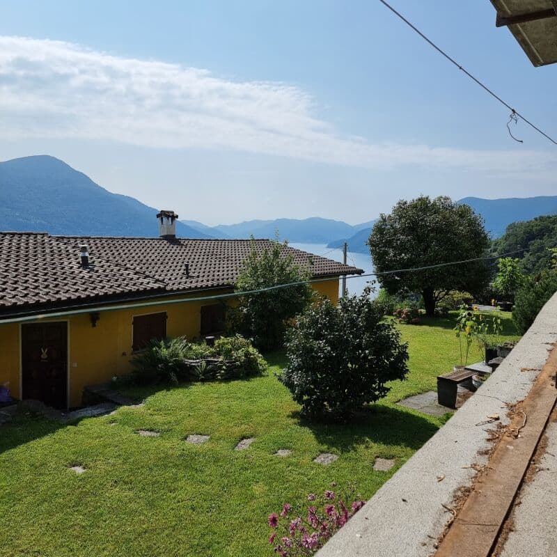 Family house with garden and beautiful lake view. Possible as a second home (9)