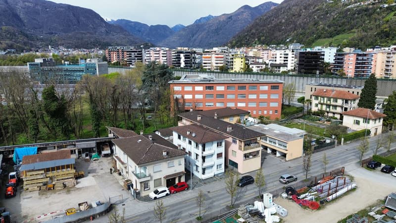 Petit paradis urbain : calme dans un bâtiment à quelques pas du centre (9)