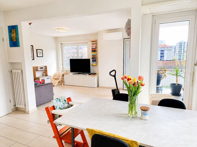 Petit paradis urbain : calme dans un bâtiment à quelques pas du centre (2)