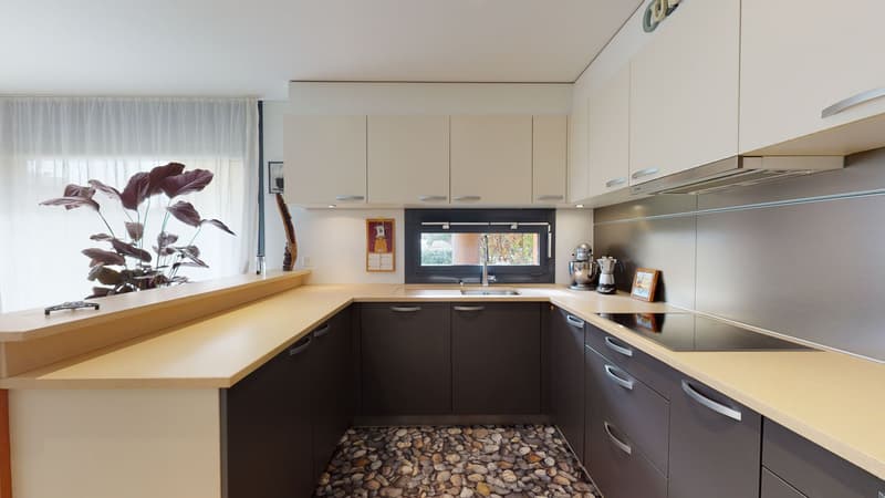 4.5-room garden apartment in a quiet private street – Central location in Minusio – Second home (4)