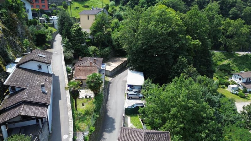 Maison de résidence secondaire avec deux appartements, garage et jardin (10)
