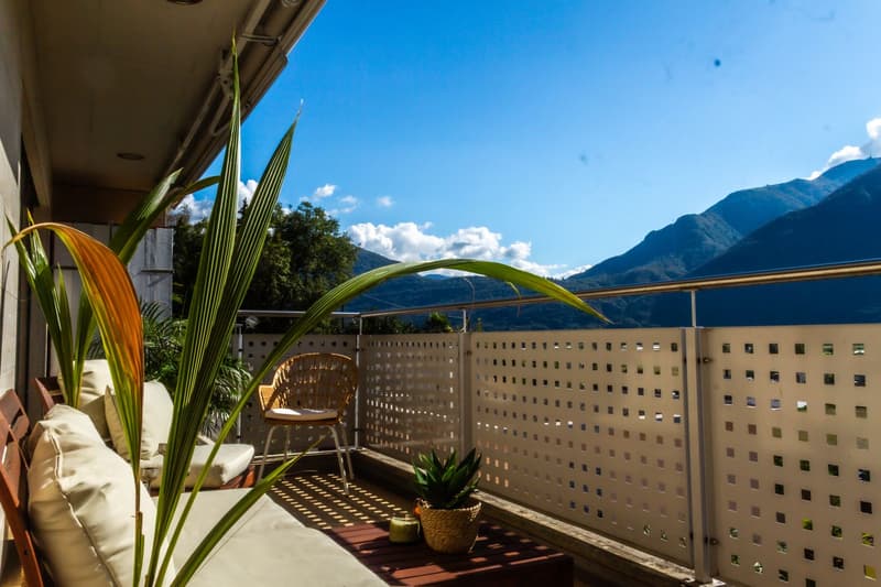 3.5-room apartment with garden, open view, and 2 parking spaces. Rent to buy possible (7)