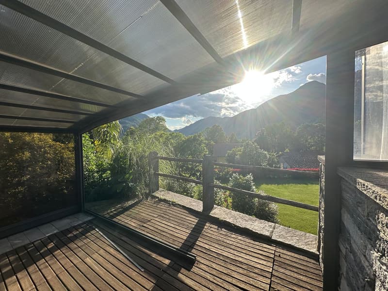 Villa avec piscine panoramique, sauna et vue spectaculaire au-dessus de Locarno (15)