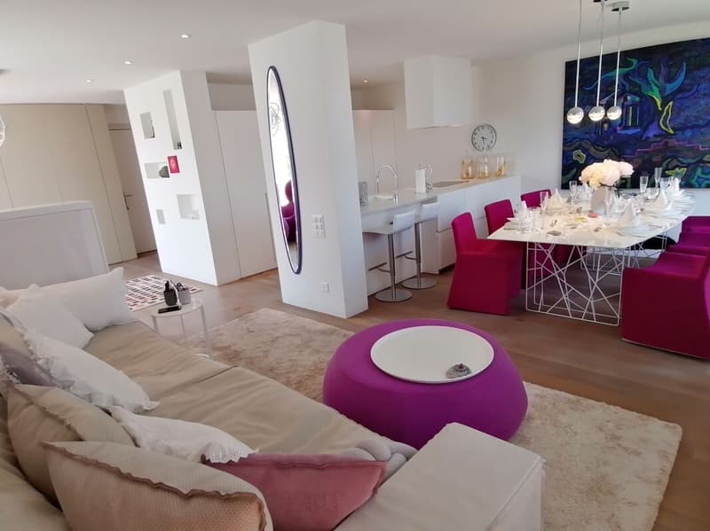 Appartement de luxe 4,5 pièces en attique avec grande terrasse et 2 places de parking dans le garage souterrain (4)