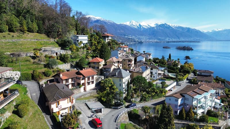 « La Graziosa »   Élégance tessinoise, jardin en fleurs et le bleu du lac à perte de vue (14)