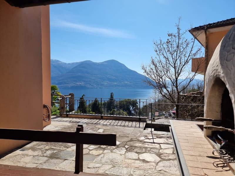 « La Graziosa »   Élégance tessinoise, jardin en fleurs et le bleu du lac à perte de vue (10)