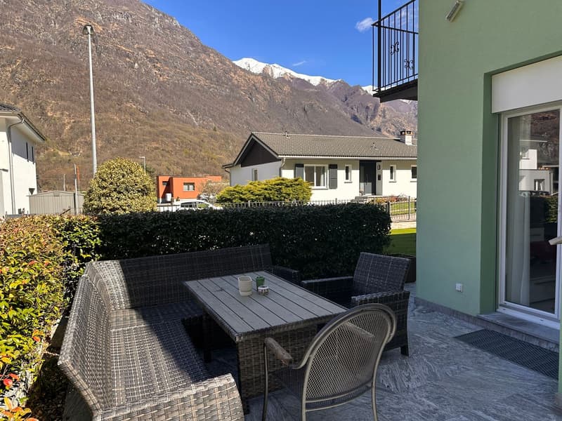 Maison unifamiliale avec jardin, vue sur les montagnes et technologie moderne à Moghegno (9)