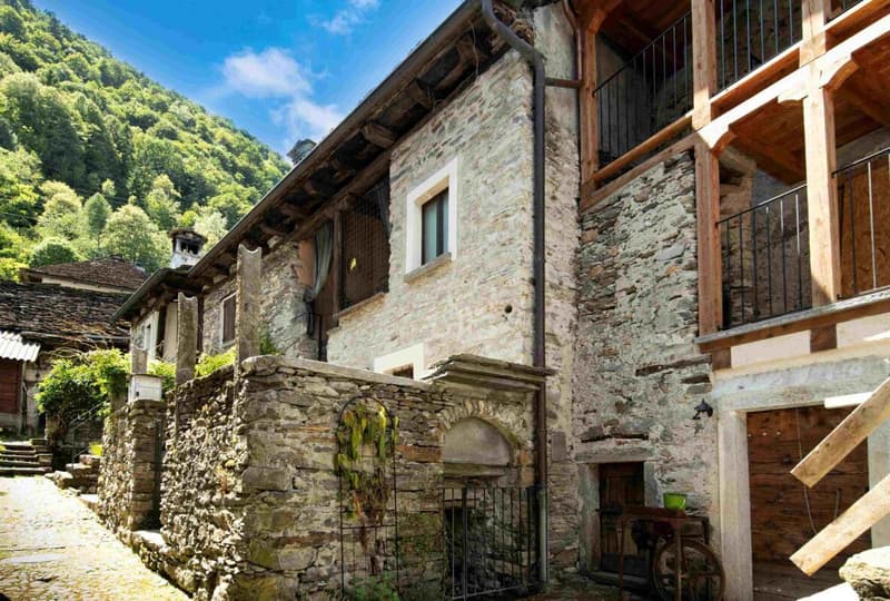 Ferienhaus, 5,5 Zimmer, romantisch und urig (2)