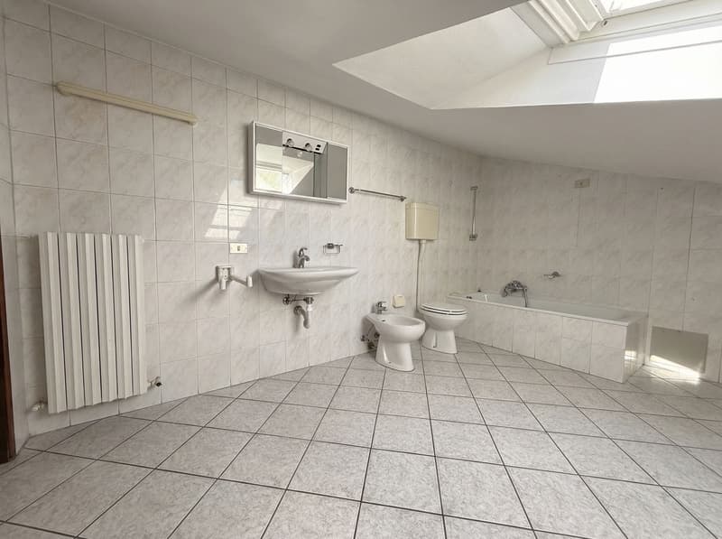 LOFT WITH CELLAR & PARKING — CUGLIATE-FABIASCO (7)