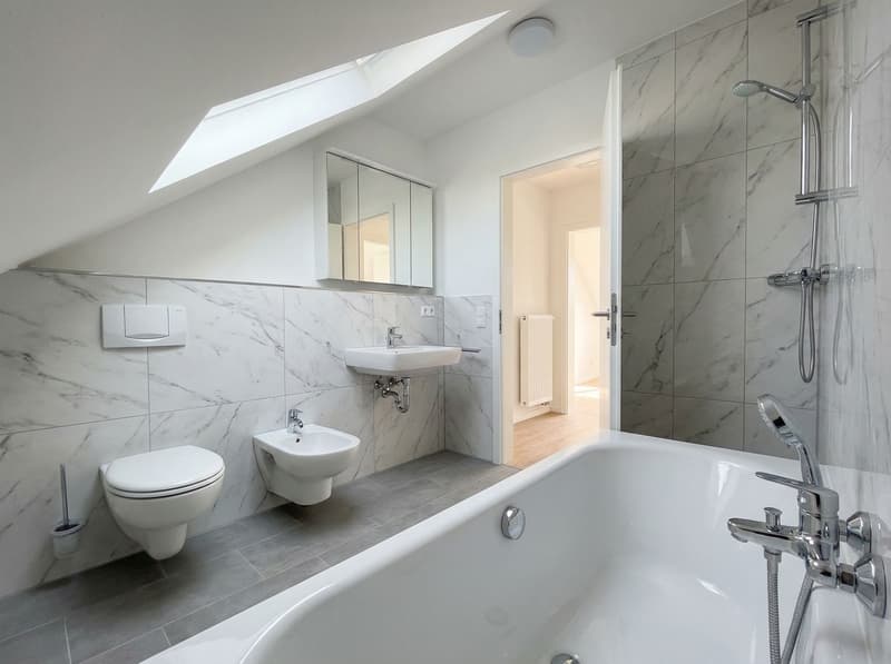 LOFT WITH CELLAR & PARKING — CUGLIATE-FABIASCO (8)