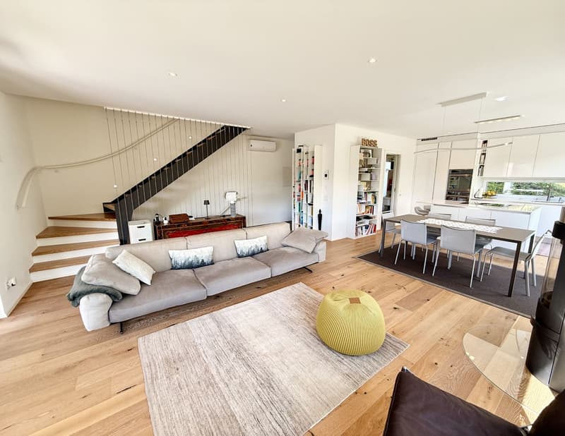 Eleganz und Licht in einem traumhaften Einfamilienhaus (2)
