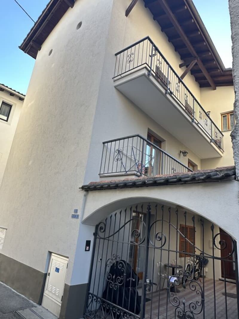 Erschaffen Sie Ihr Traumhaus im historischen Herzen von Losone (4)
