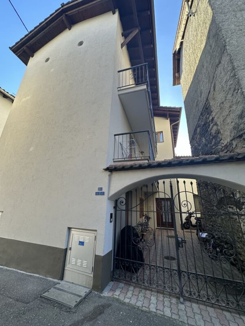 Erschaffen Sie Ihr Traumhaus im historischen Herzen von Losone (13)