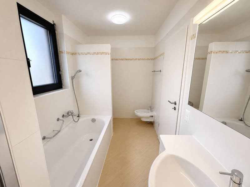 4.5-Zimmer-Wohnung mit zwei Terrassen in Locarno — sofort verfügbar (9)