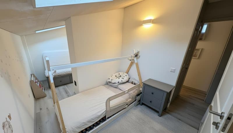 Renoviertes Reihenhaus mit 3,5 Zimmern, Kamin, Balkon und privater Terrasse (7)
