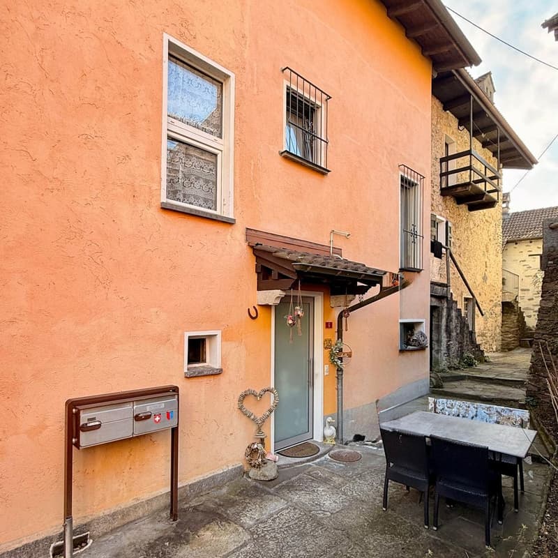 Renoviertes Reihenhaus mit 3,5 Zimmern, Kamin, Balkon und privater Terrasse (9)