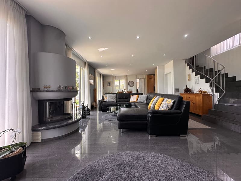 Wo die Zeit langsamer vergeht – Exklusive Villa mit Pool im Tessin (7)