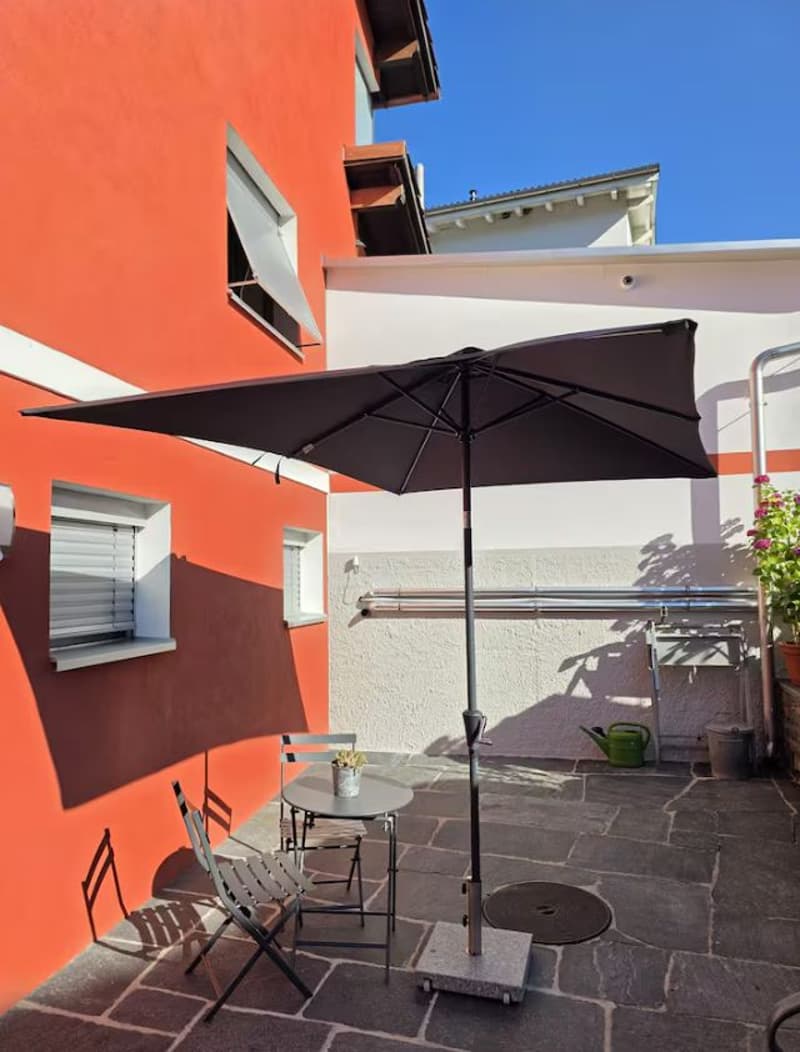 Bilocale ristrutturato con terrazza e ingresso indipendente a Losone, ideale per soggiorni corto-medio termine a Losone (18)