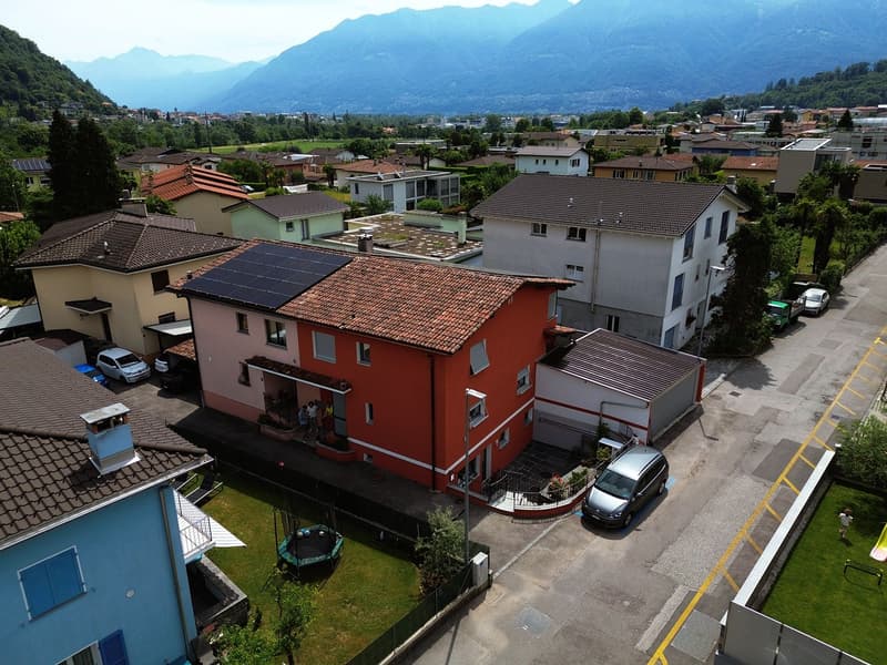 Bilocale ristrutturato con terrazza e ingresso indipendente a Losone, ideale per soggiorni corto-medio termine a Losone (10)