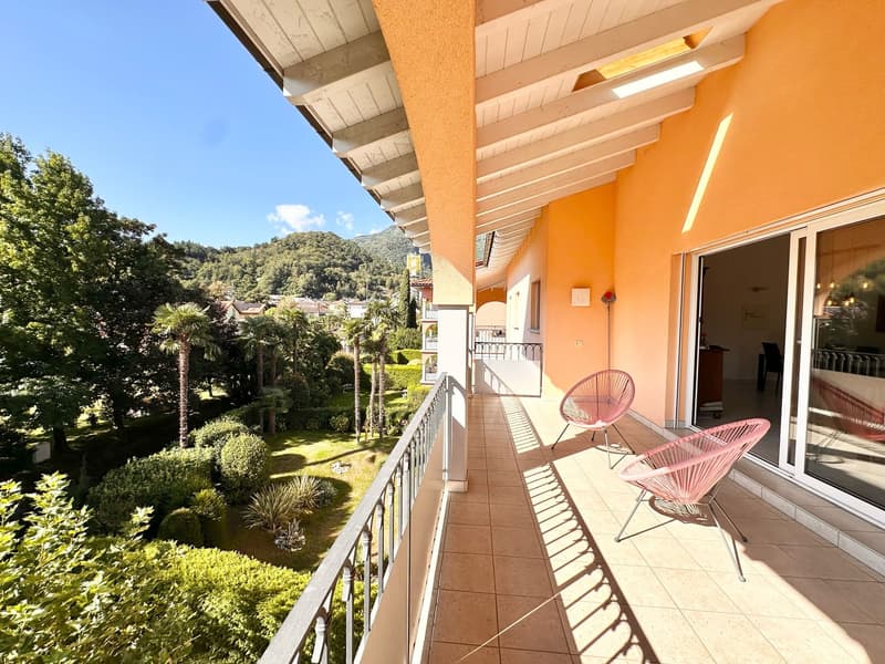 Über den Dächern von Losone – eine Terrasse zum Leben und das sanfte Rauschen des Wassers (5)