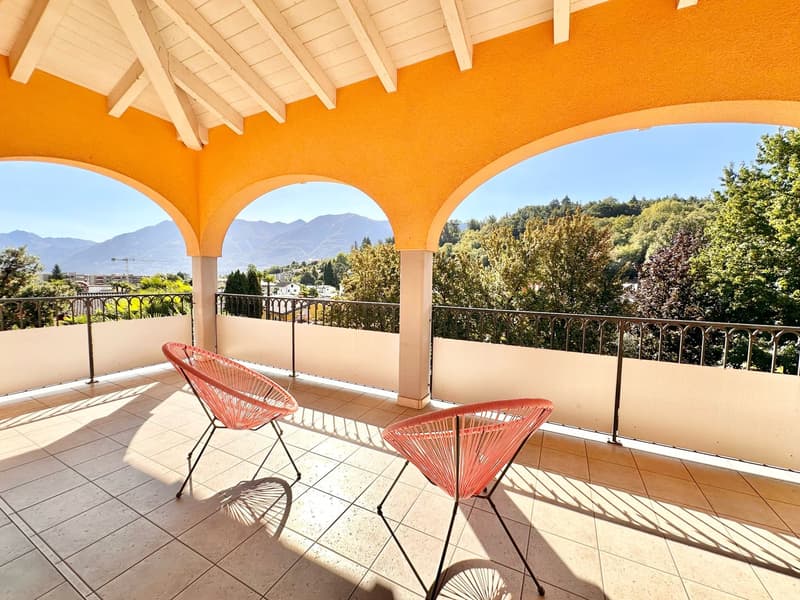 Über den Dächern von Losone – eine Terrasse zum Leben und das sanfte Rauschen des Wassers (1)