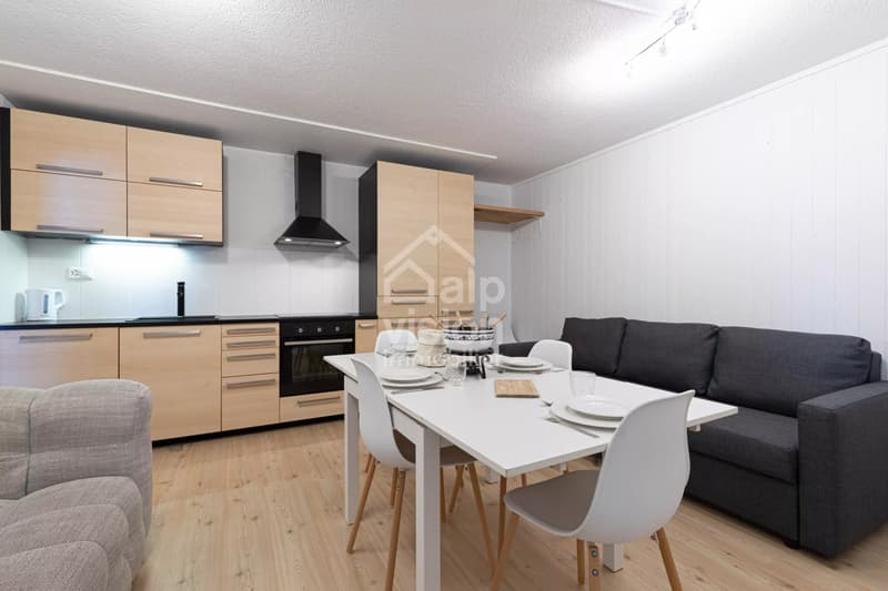 EXCLUSIVITÉ RARE 2,5 PIÈCES AU PIED DES PISTES - 4 VALLÉES (2)