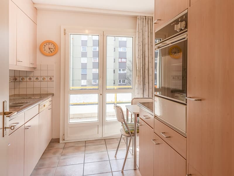 ***RESERVIERT*** - Lichtdurchflutete Wohlfühloase mit Balkon und Alpenblick (2)