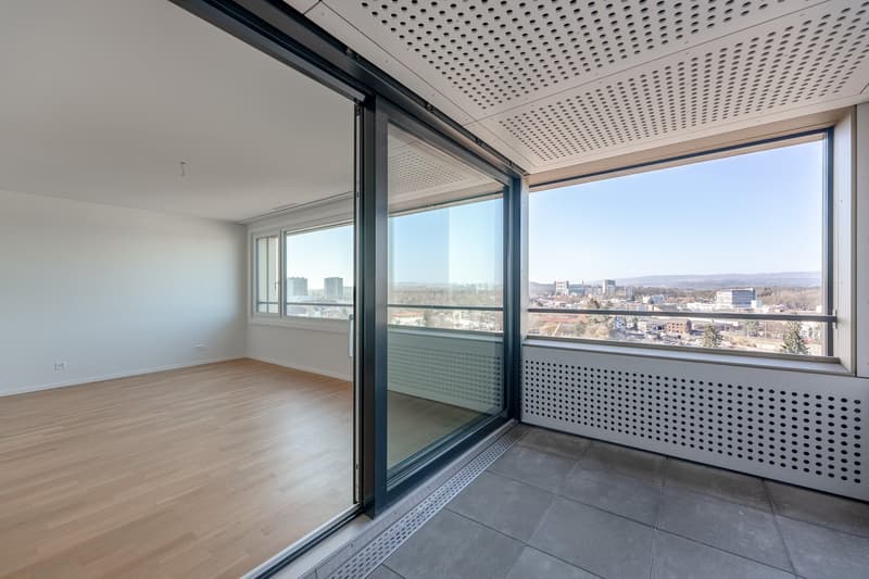 Stadtleben inklusive – 2.5 Zimmer mit Loggia (10)