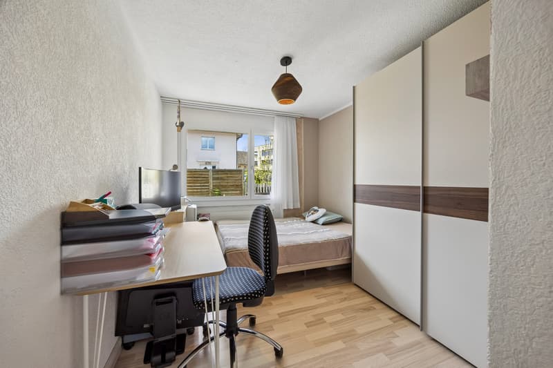 Freistehendes EFH mit 6.5 Zimmer und viel Umschwung (4)
