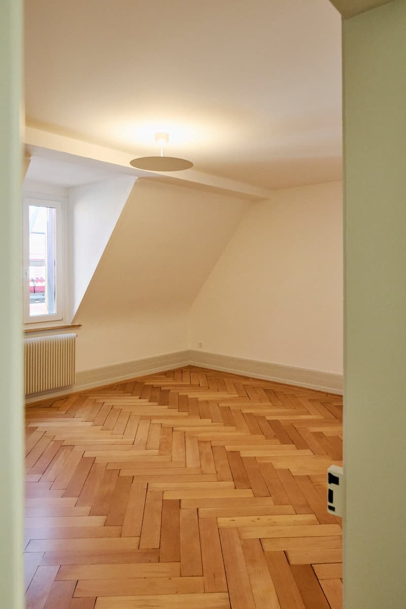 Charmante 3-Zimmer-Wohnung mit Balkon in Zürich-Wiedikon – frisch renoviert (8)