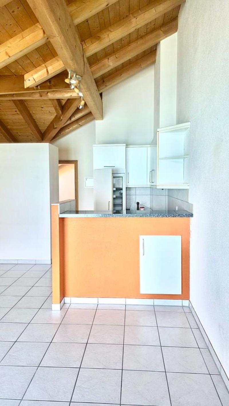 Charmante 3.5-Zimmer-Dachwohnung mit traumhaftem See- und Bergblick in Brienz (5)