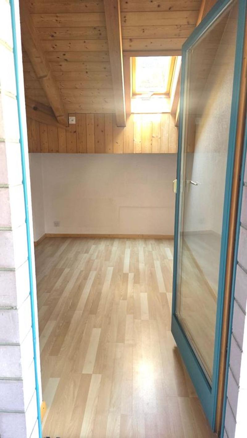 Charmante 3.5-Zimmer-Dachwohnung mit traumhaftem See- und Bergblick in Brienz (8)
