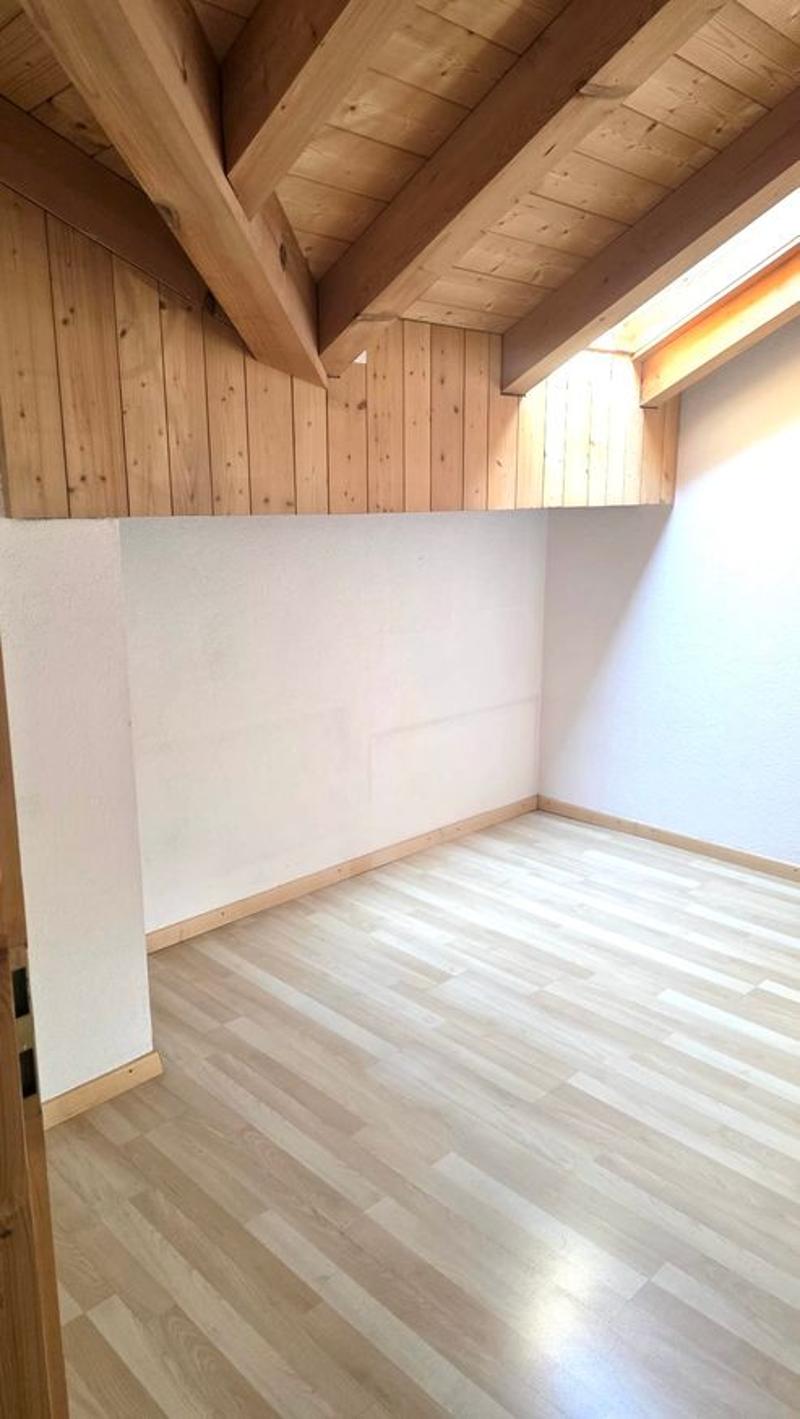 Charmante 3.5-Zimmer-Dachwohnung mit traumhaftem See- und Bergblick in Brienz (9)